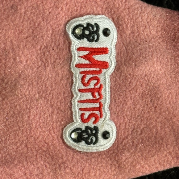Misfits Tiny Dog Shirt - Picture 2 of 3